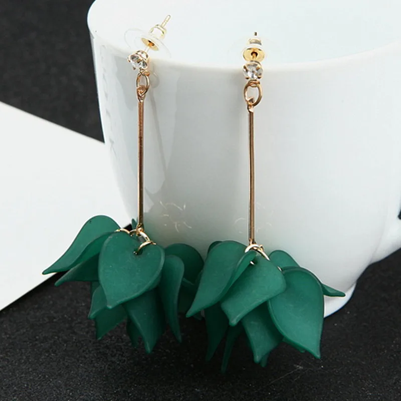 Geometric New Design Drop Earrings For Women Transparent Flower Rhinestone Long Chain Tassel Bead Pendant Earrings Wholesale
Geometric New Design Drop Earrings For Women Transparent Flower Rhinestone Long Chain Tassel Bead Pendant Earrings Wholesale