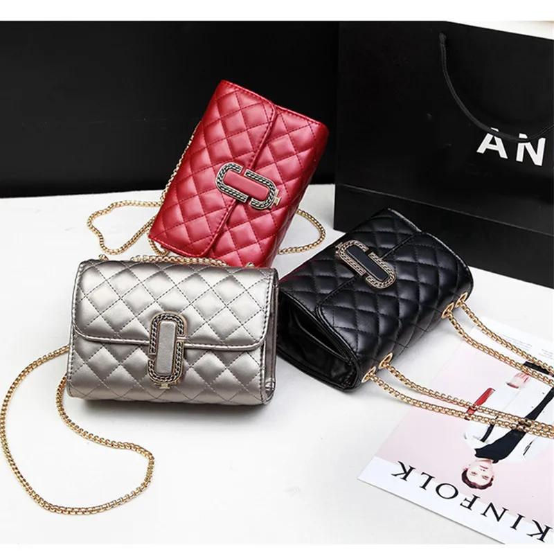 Female BaoSuo buckle oblique cross bag shoulder bag female small bag chain diamond lattice Fashion women ladies mini hand bag
Female BaoSuo buckle oblique cross bag shoulder bag female small bag chain diamond lattice Fashion women ladies mini hand bag