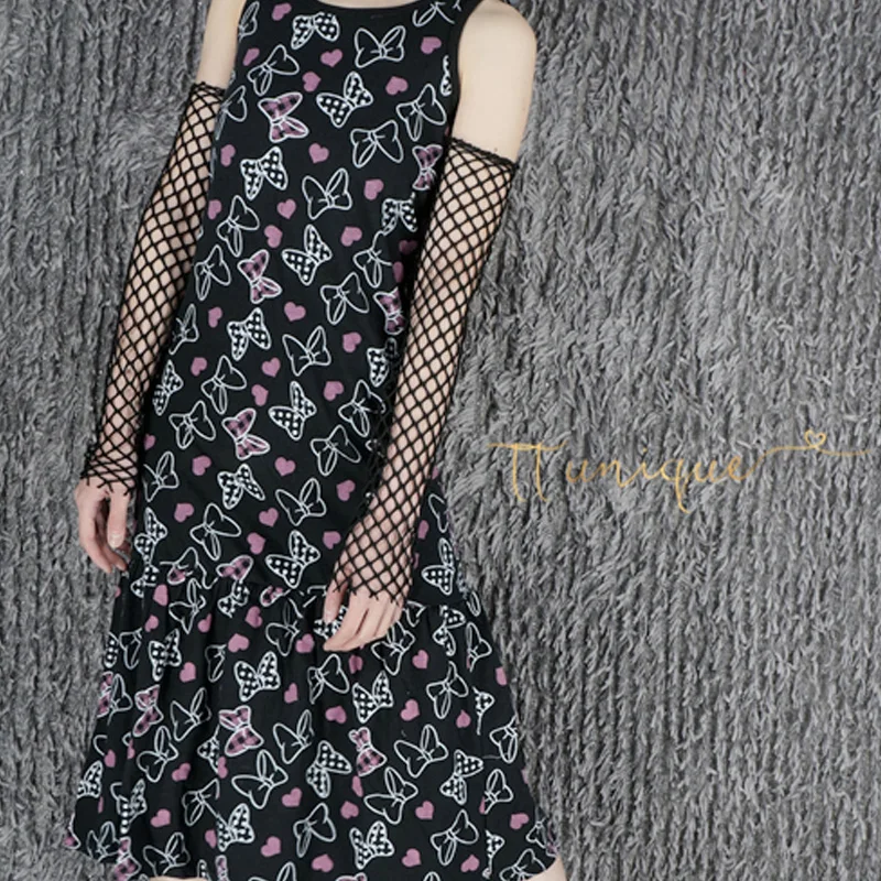 Punk style black cross mesh arm sleeves lace pleated wrist Noble mysterious elegant black beads decorated starry stars cuff
Punk style black cross mesh arm sleeves lace pleated wrist Noble mysterious elegant black beads decorated starry stars cuff