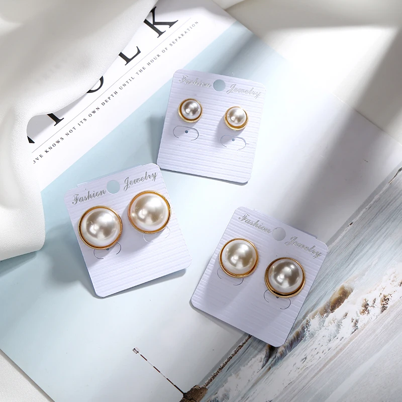 2018 KARASU Semi-circle Pearl Paster Stud Earrings Mental Stud Earring for Women Girls Gift Fashion Jewelry Size 1cm 1.5cm 2cm
2018 KARASU Semi-circle Pearl Paster Stud Earrings Mental Stud Earring for Women Girls Gift Fashion Jewelry Size 1cm 1.5cm 2cm