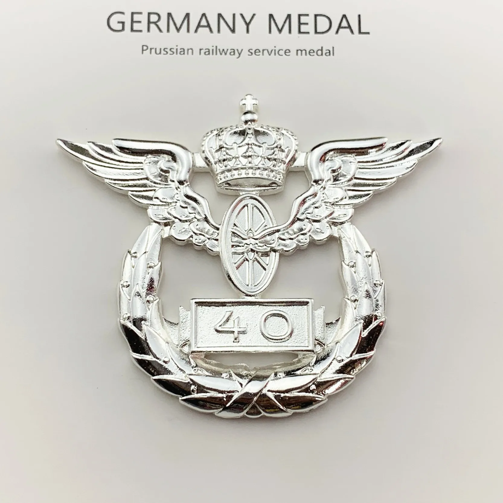 Germany Medal World War II Silver German Railway Service 40 Years Brooches Pin Badge Souvenir
Germany Medal World War II Silver German Railway Service 40 Years Brooches Pin Badge Souvenir