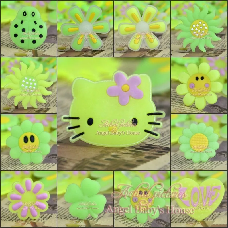 Novelty glow-in-the-dark PVC Shoe Charms,Shoe Buckles Accessories Fit Bands Bracelets Croc JIBZ,Kids Party favors/Gifts/Toys
Novelty glow-in-the-dark PVC Shoe Charms,Shoe Buckles Accessories Fit Bands Bracelets Croc JIBZ,Kids Party favors/Gifts/Toys