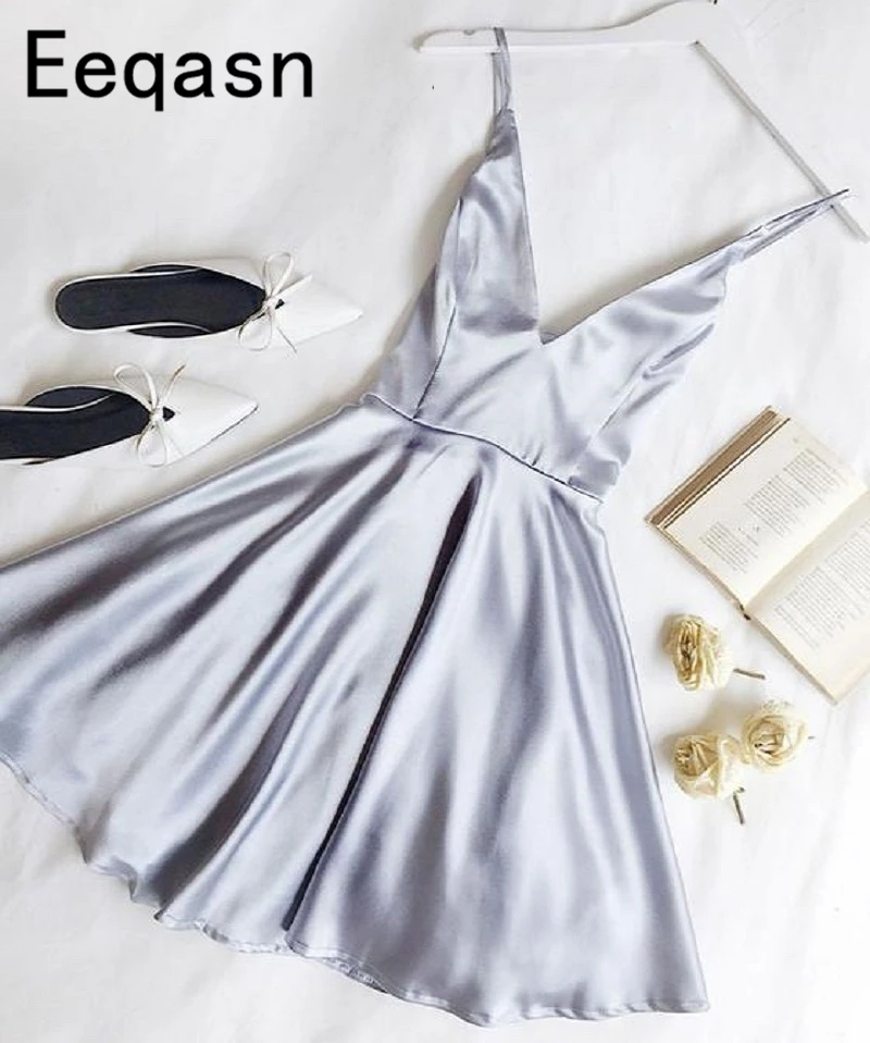 Short Cocktail Dresses 2019 Simple Elastic Satin V Neck Backless Homecoming Gowns Mini Graduation Dresses Party Dresses
Short Cocktail Dresses 2019 Simple Elastic Satin V Neck Backless Homecoming Gowns Mini Graduation Dresses Party Dresses