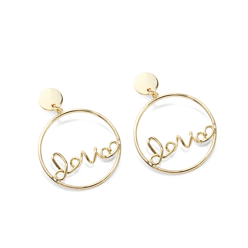 YANDA European And American Style Love Letters Earrings For Women Simple Fashion Big Round Party Queen Brincos Ear Jewelry
YANDA European And American Style Love Letters Earrings For Women Simple Fashion Big Round Party Queen Brincos Ear Jewelry