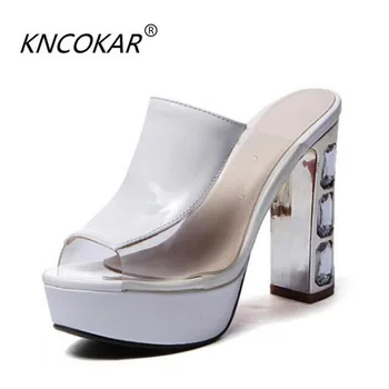 The new fashion 12.5 cm high heels and waterproof platform fish-mouth ladies' slippers are sexy and transparent crystal sandals
The new fashion 12.5 cm high heels and waterproof platform fish-mouth ladies' slippers are sexy and transparent crystal sandals