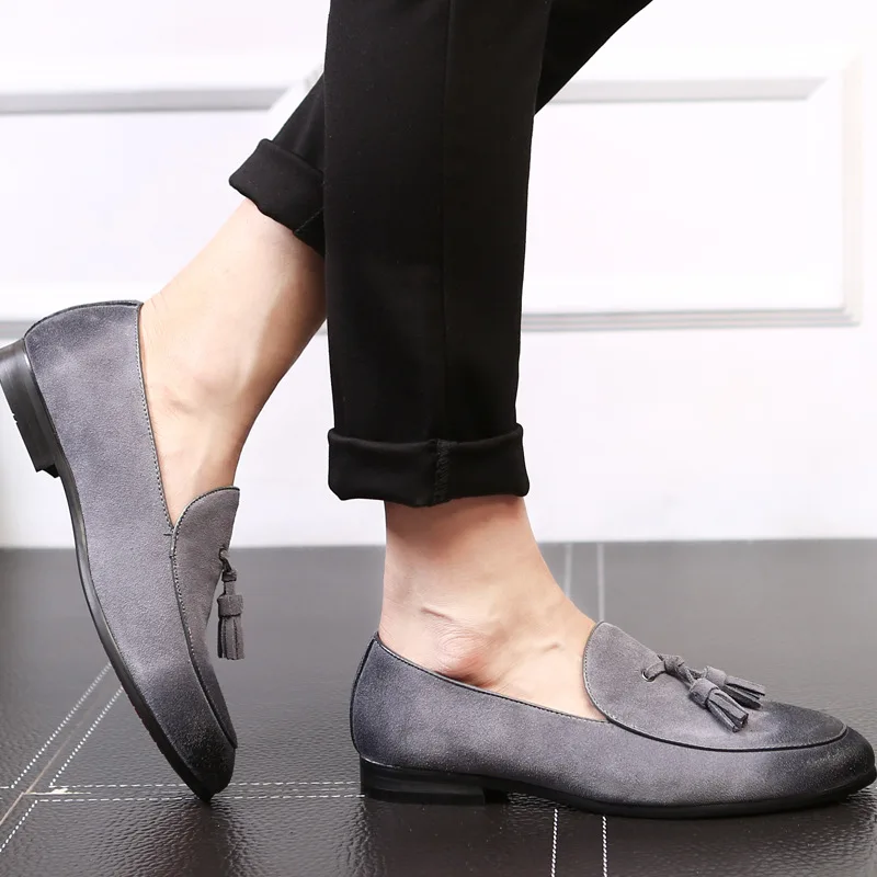 Stephoes Luxury Brand Men Fashion Loafers Genuine Leather Spring Autumn Retro Slip on Pointed Toe Red Gray Sneakers Size 37-46
Stephoes Luxury Brand Men Fashion Loafers Genuine Leather Spring Autumn Retro Slip on Pointed Toe Red Gray Sneakers Size 37-46