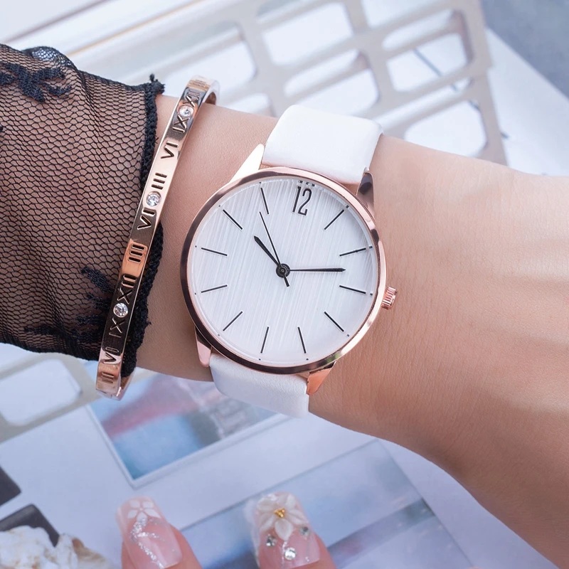 New Fashion Leather Women's Watches Rose Gold Quartz Watch for Women Top Brand Bracelet Dress Wristwatch Clock Relogio Feminino
New Fashion Leather Women's Watches Rose Gold Quartz Watch for Women Top Brand Bracelet Dress Wristwatch Clock Relogio Feminino