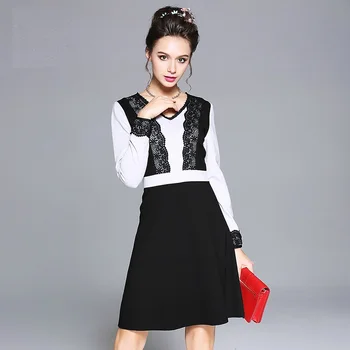 2017Autumn Winter Fashion ladies plus size elegant dress lace patchwork V neck pinched waist cultivating party Dress vestido 5XL
2017Autumn Winter Fashion ladies plus size elegant dress lace patchwork V neck pinched waist cultivating party Dress vestido 5XL