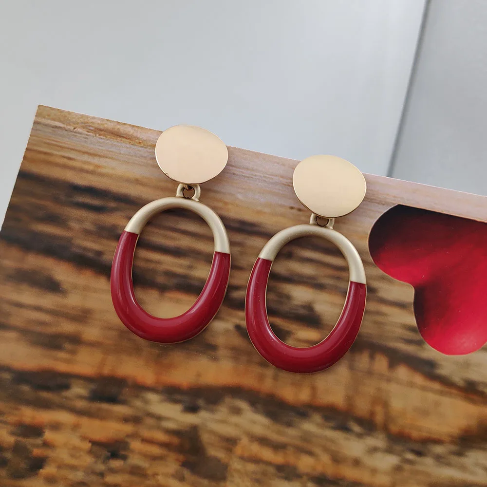2019 New Epoxy Pendant Earrings Oval Pendant Large Earrings Matte Gold Geometric Earrings Gold Earrings for Women Jewelry P838
2019 New Epoxy Pendant Earrings Oval Pendant Large Earrings Matte Gold Geometric Earrings Gold Earrings for Women Jewelry P838