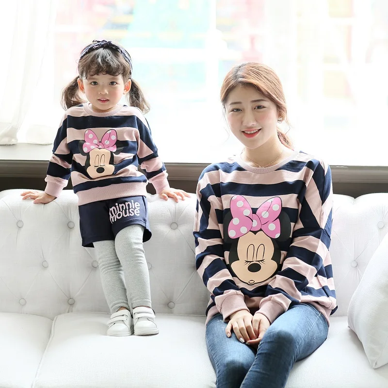 Winter Family Look Mommy and Me Clothes Matching Family Clothing Sets 100% Cotton Striped Mother Daughter Father Baby T-shirt
Winter Family Look Mommy and Me Clothes Matching Family Clothing Sets 100% Cotton Striped Mother Daughter Father Baby T-shirt
