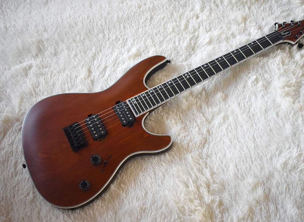 Factory Custom Red Brown Electric Guitar with Wood Grain Veneer,String-Thru Body,Black Hardware,White Binding,Can be Customized
Factory Custom Red Brown Electric Guitar with Wood Grain Veneer,String-Thru Body,Black Hardware,White Binding,Can be Customized