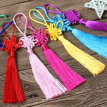 5pcs/lot China Traditional Ornaments Red Chinese Knotting Hand-woven Tassel Hanging Car Decoration China Lucky Unique Gift
5pcs/lot China Traditional Ornaments Red Chinese Knotting Hand-woven Tassel Hanging Car Decoration China Lucky Unique Gift