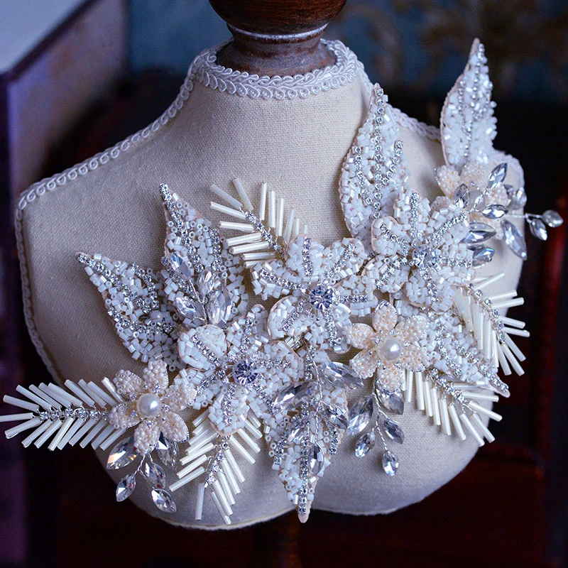 Full Handmade European Brides Barrette Brides Headdress Crystals Wedding Hair Accessory Rhinestone Evening Hair Jewelry
Full Handmade European Brides Barrette Brides Headdress Crystals Wedding Hair Accessory Rhinestone Evening Hair Jewelry