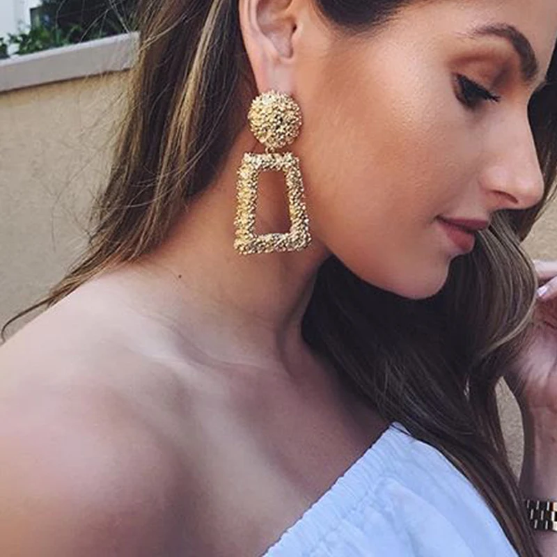 ZA Fashion 2019 Women Maxi Drop Earrings Large Geometric Pendant Earrings Wedding Statement Jewelry Female Bijoux
ZA Fashion 2019 Women Maxi Drop Earrings Large Geometric Pendant Earrings Wedding Statement Jewelry Female Bijoux