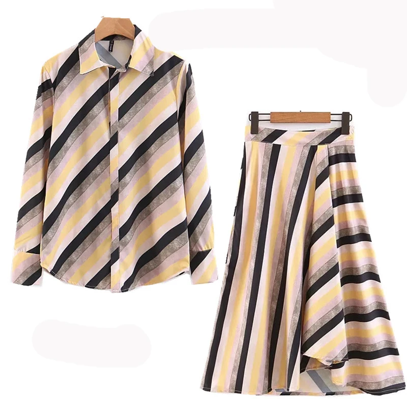Spring and Autumn suit female 2019 new fashion women's clothes wild striped shirt skirt two-piece temperament loose leisure
Spring and Autumn suit female 2019 new fashion women's clothes wild striped shirt skirt two-piece temperament loose leisure