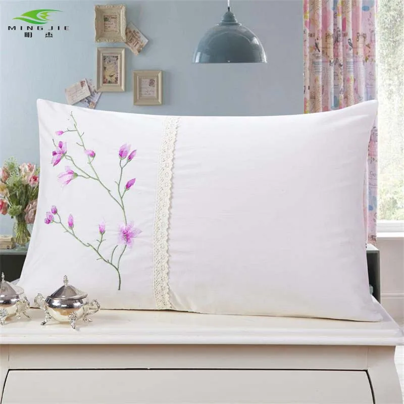 Purple Blue Flower embroidered eco-friendly 100% cotton lace edge pillowcase High qulity no staining No formaldehyde 50*70cm 1pc
Purple Blue Flower embroidered eco-friendly 100% cotton lace edge pillowcase High qulity no staining No formaldehyde 50*70cm 1pc