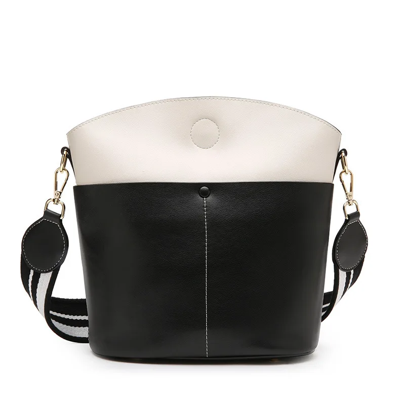 Korean Bucket Package Cowhide Concise Hit Color Luxury Handbags Shoulder Bag Women Famous Brands Crossbody Bags For Designer New
Korean Bucket Package Cowhide Concise Hit Color Luxury Handbags Shoulder Bag Women Famous Brands Crossbody Bags For Designer New