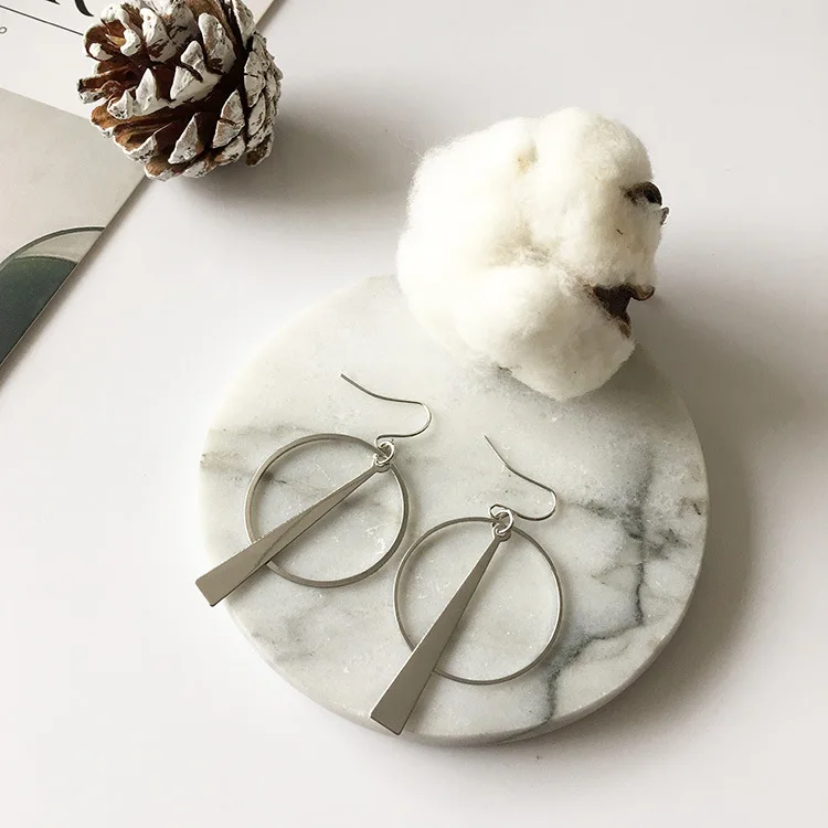 Punk New Jewelry Earrings Temperament Simple Retro Long Section Geometric Round Earrings Earrings For Ladies Jewelry Sales
Punk New Jewelry Earrings Temperament Simple Retro Long Section Geometric Round Earrings Earrings For Ladies Jewelry Sales