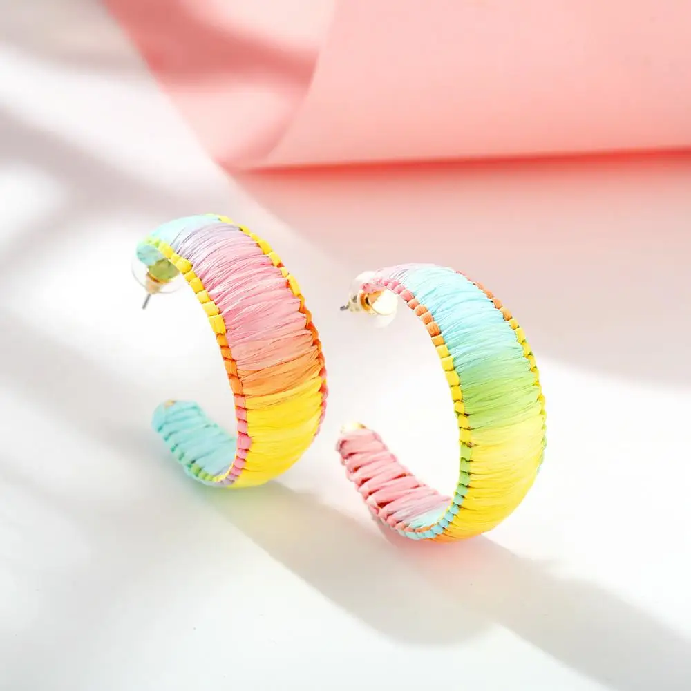 QTWINDY Candy Color Hoop Earrings For Women 2019 Fashion Round Circle Earring New Exaggerated Fashion Jewelry for Women Party
QTWINDY Candy Color Hoop Earrings For Women 2019 Fashion Round Circle Earring New Exaggerated Fashion Jewelry for Women Party