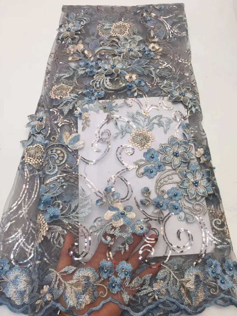 French lace fabric 5yds/pce by dhl 3d hand petals sequins beaded fabrics women luxury gorgeous dresses 2019 high quality design
French lace fabric 5yds/pce by dhl 3d hand petals sequins beaded fabrics women luxury gorgeous dresses 2019 high quality design