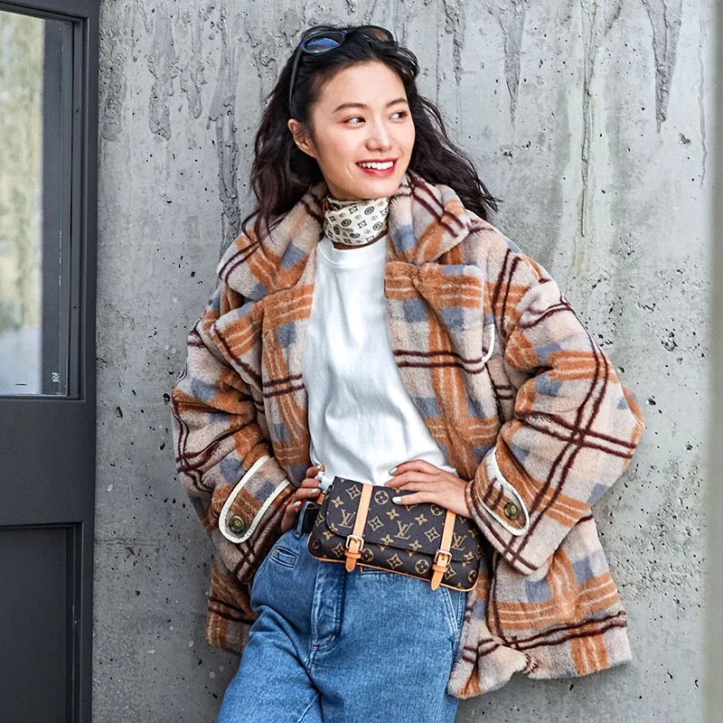 2019 Winter Original Design Gloria&Grace Brown Lambswool Plaid Print Pattern Vintage Oversize Warm Teddy Coat Jacket Outerwear
2019 Winter Original Design Gloria&Grace Brown Lambswool Plaid Print Pattern Vintage Oversize Warm Teddy Coat Jacket Outerwear