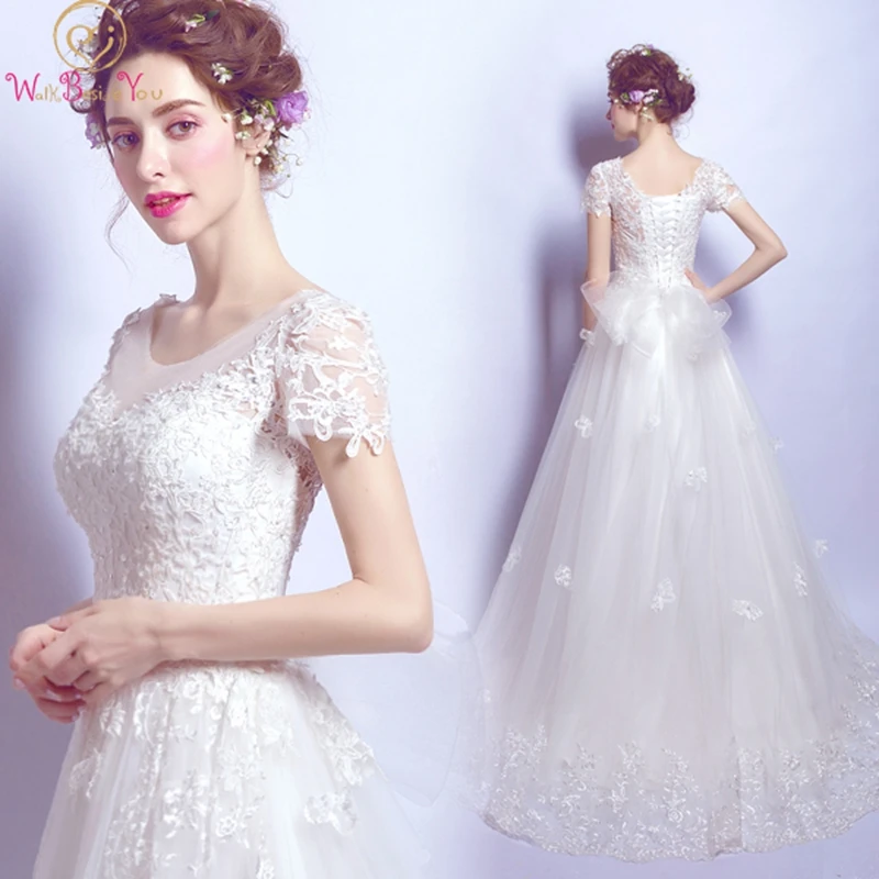 Walk Beside You Simple Wedding Dresses Lace Appliques Short Sleeves Beaded A-line Sweep Train Long Bride Gowns Boho Brautkleid
Walk Beside You Simple Wedding Dresses Lace Appliques Short Sleeves Beaded A-line Sweep Train Long Bride Gowns Boho Brautkleid
