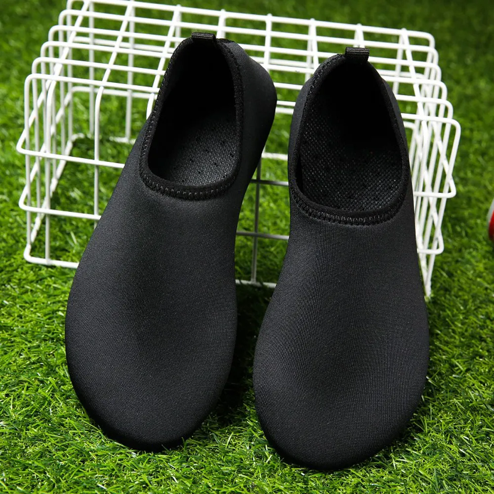 Children's beach shoes baby soft floor indoor shoes surf snorkeling swim socks boys and girls anti-slip home barefoot kids shoes
Children's beach shoes baby soft floor indoor shoes surf snorkeling swim socks boys and girls anti-slip home barefoot kids shoes