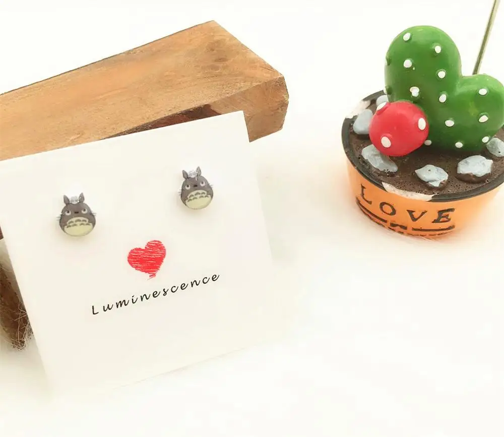 IVYYE Grey Totoro Fashion Anime Cartoon Earring Cute Animal Stud Earrings Women Girls Jewelry Party Birthday New Gifts
IVYYE Grey Totoro Fashion Anime Cartoon Earring Cute Animal Stud Earrings Women Girls Jewelry Party Birthday New Gifts
