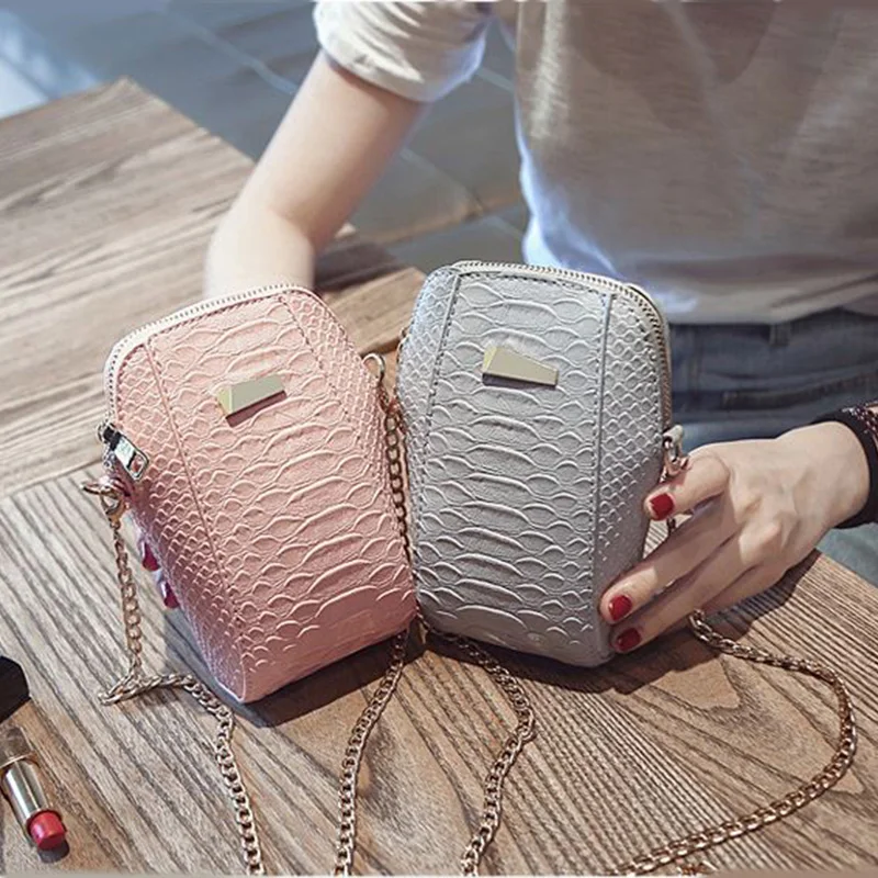 2017 Alligator Crocodile Leather Mini Women Bag Fashion Small Change Purse Women Crossbody Bag Chain Women Handbag Messenger Bag
2017 Alligator Crocodile Leather Mini Women Bag Fashion Small Change Purse Women Crossbody Bag Chain Women Handbag Messenger Bag