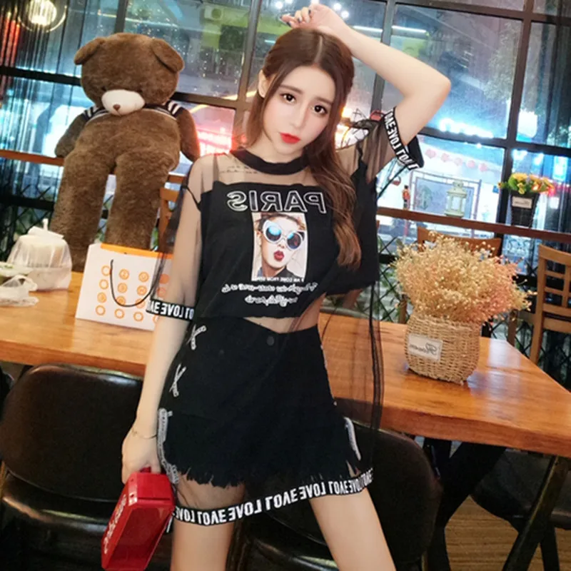 Luxury Quality 2019 Summer Women Girl Print Letter Mesh Patchwork Black Long T-shirt + Tassel Bandage Denim Shorts 2 Piece Sets
Luxury Quality 2019 Summer Women Girl Print Letter Mesh Patchwork Black Long T-shirt + Tassel Bandage Denim Shorts 2 Piece Sets