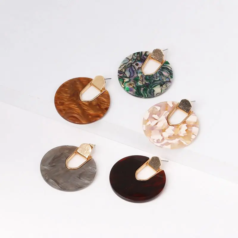 Fashion Colorful Resin Acrylic Round Earrings for Women Unique Design U Shape Statement abalone shell Earrings Jewelry R-11
Fashion Colorful Resin Acrylic Round Earrings for Women Unique Design U Shape Statement abalone shell Earrings Jewelry R-11