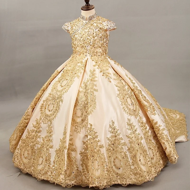 Custom Made Vintage Flower Girl Dresses Cap Sleeves High Neck Lace Applique Crystals Ball Gown Girls Communion Dress
Custom Made Vintage Flower Girl Dresses Cap Sleeves High Neck Lace Applique Crystals Ball Gown Girls Communion Dress