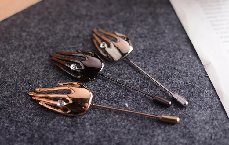 4 hand lapel pin