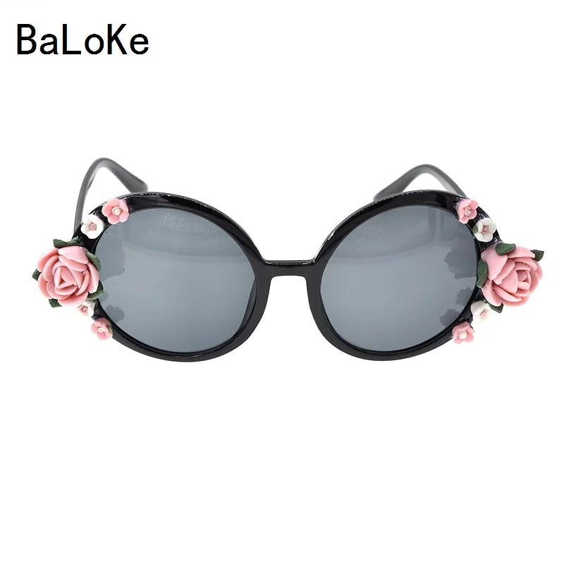 2019 New Fashion Baroque Retro Girls Flowers Sunglasses Retro Brand Oversize Round Sunglasses Women Summer Beach Glasses
2019 New Fashion Baroque Retro Girls Flowers Sunglasses Retro Brand Oversize Round Sunglasses Women Summer Beach Glasses