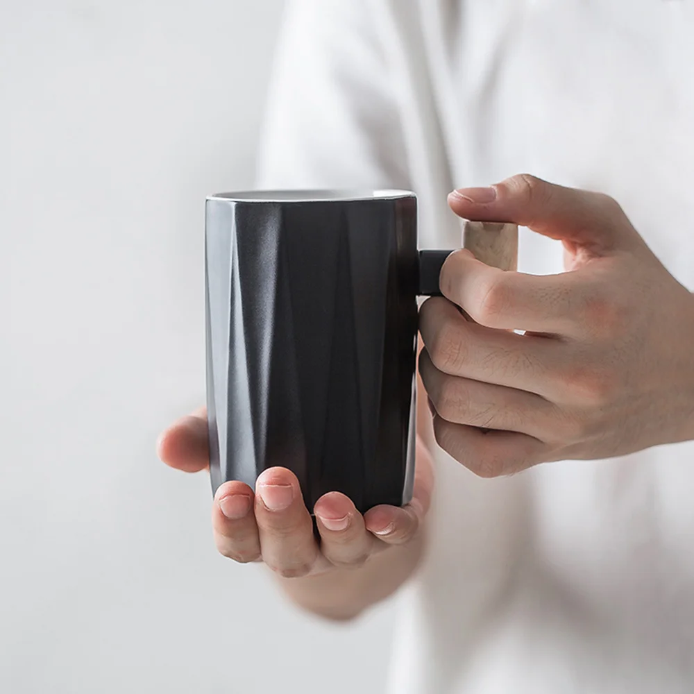Nordic Style Wooden Handle Ceramic Mugs Porcelain Coffee Mugs and Cups Wedding Gift Home Office Drinkware 330ML
Nordic Style Wooden Handle Ceramic Mugs Porcelain Coffee Mugs and Cups Wedding Gift Home Office Drinkware 330ML