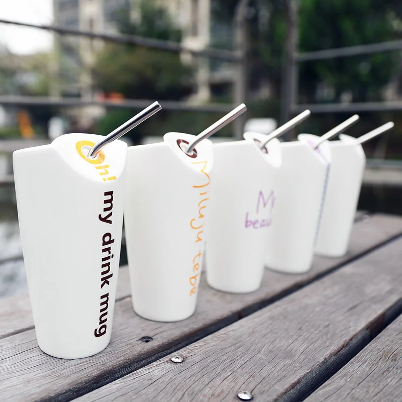 Creative mug ceramic cup with straw Adult high-capacity milk coffee cup office student travel water cup
Creative mug ceramic cup with straw Adult high-capacity milk coffee cup office student travel water cup
