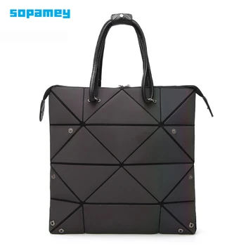 New Women Luminous Bao Bag Luxury Geometry Handbags Women Folding Messenger Bags Laser Female Shoulder Crossbody Bag Bolsas
New Women Luminous Bao Bag Luxury Geometry Handbags Women Folding Messenger Bags Laser Female Shoulder Crossbody Bag Bolsas