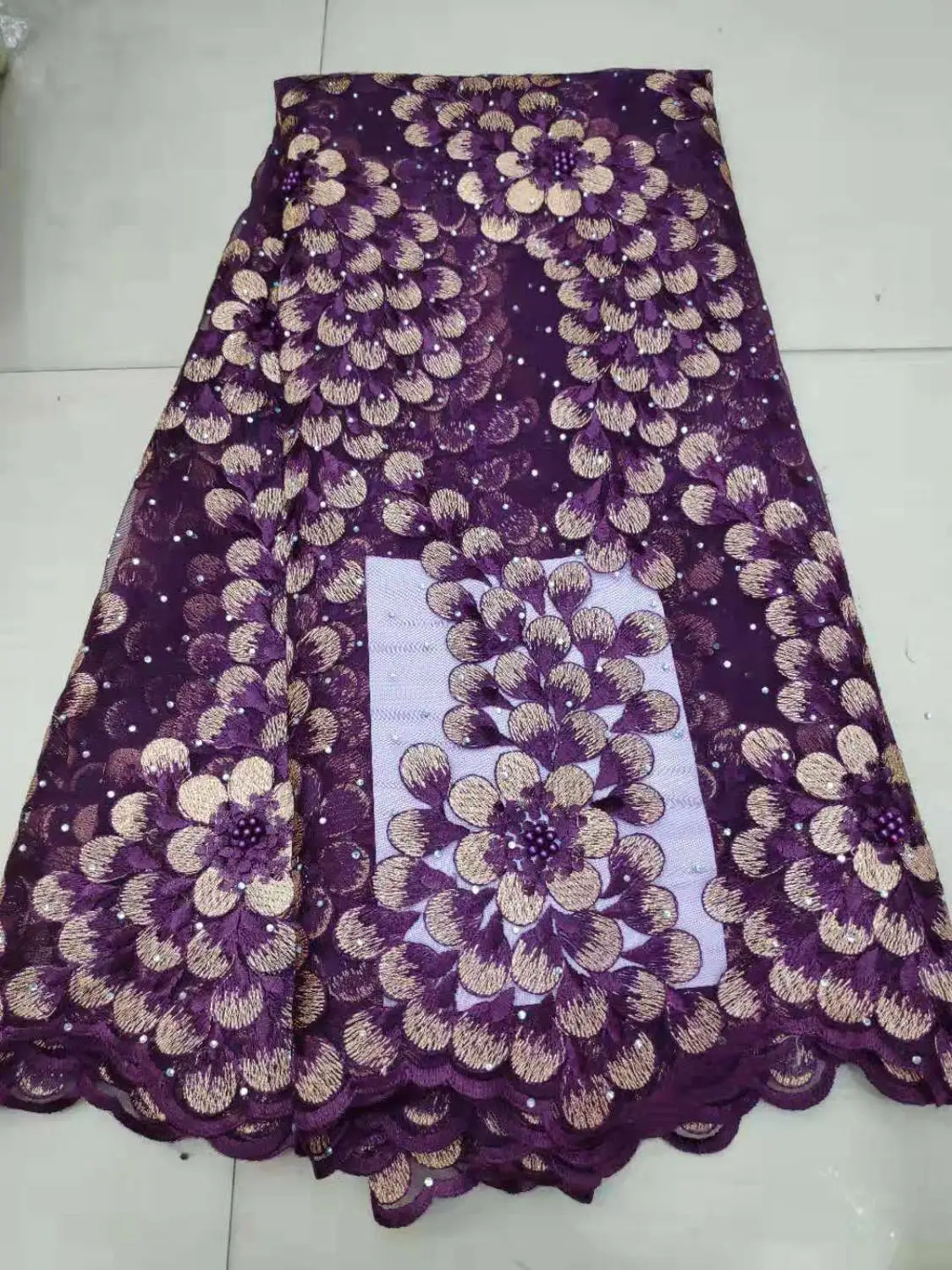 African Beaded 3D Tulle Lace Fabric 2019 African French Lace Fabric High Quality Nigerian Embroidery Tulle French Lace
African Beaded 3D Tulle Lace Fabric 2019 African French Lace Fabric High Quality Nigerian Embroidery Tulle French Lace