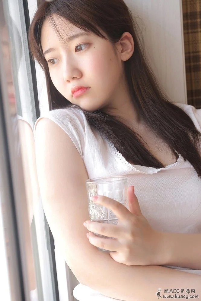 日本风情美女模特白色短袖情趣诱惑写真-27p