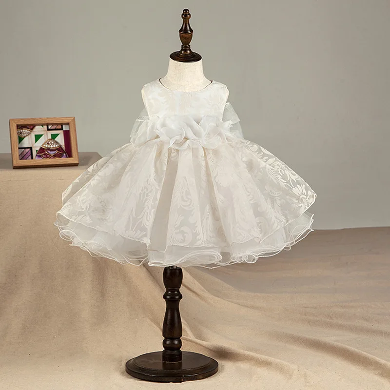 Top Quality Floral Lace Tulle Newborn Baby Girl Christening Gown Appliques Infant Princess Baptism Dress 1 Year Birthday Clothes
Top Quality Floral Lace Tulle Newborn Baby Girl Christening Gown Appliques Infant Princess Baptism Dress 1 Year Birthday Clothes