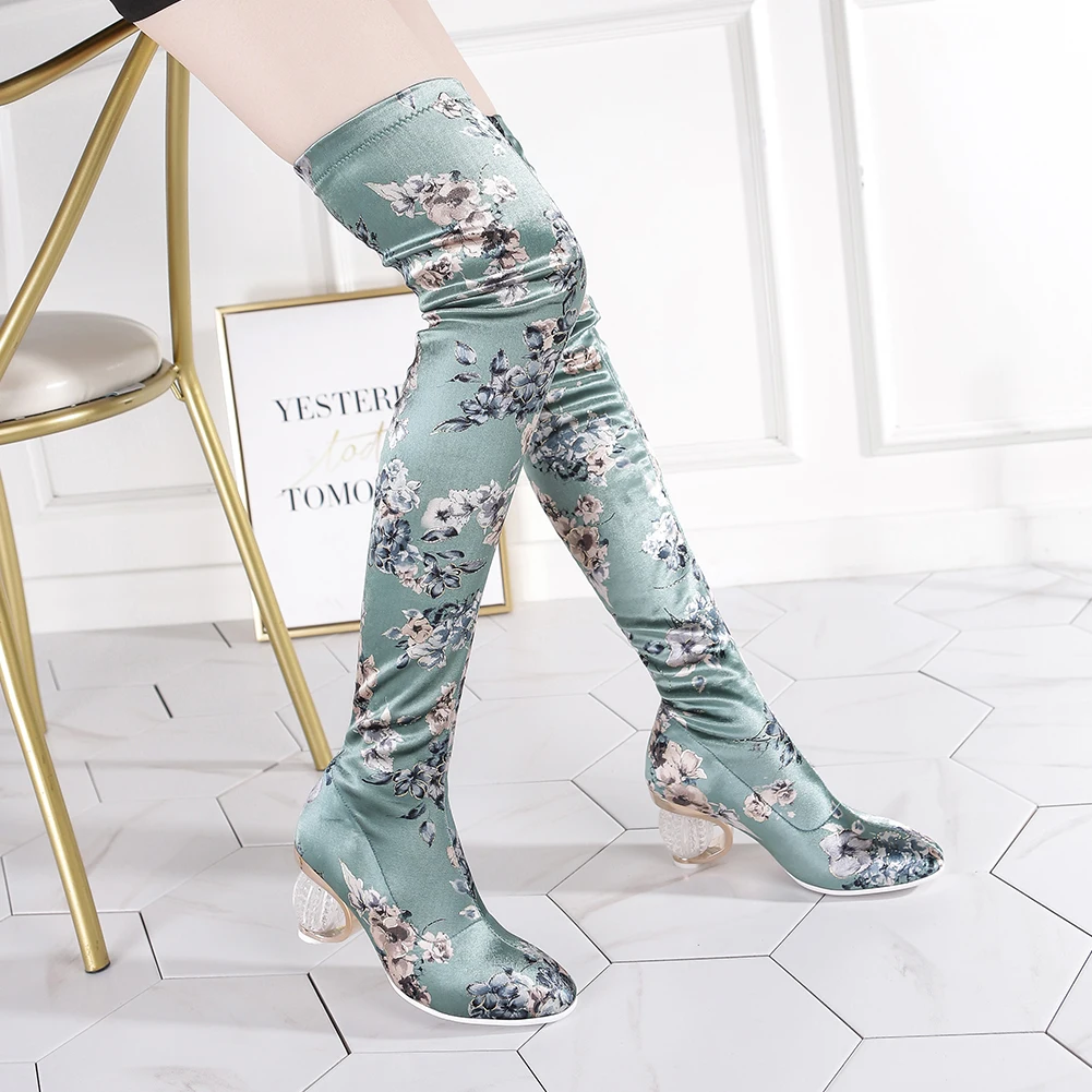 2019 Elegant Silk Flower Print Over The Knee Boots Woman Spring Autumn Round High Heels Long Boots Women Big Size 34-44
2019 Elegant Silk Flower Print Over The Knee Boots Woman Spring Autumn Round High Heels Long Boots Women Big Size 34-44