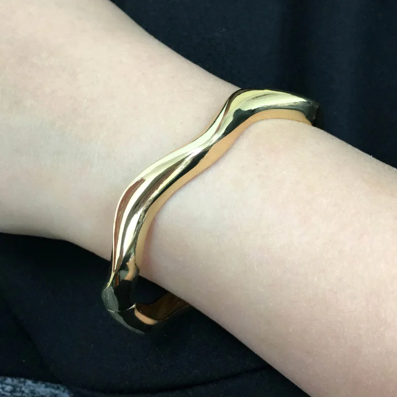MANILAI Simple Wavy Alloy Cuff Bangles Bracelets Women Statement Jewelry Fashion Bracelet Cheap Wholesale Gift
MANILAI Simple Wavy Alloy Cuff Bangles Bracelets Women Statement Jewelry Fashion Bracelet Cheap Wholesale Gift