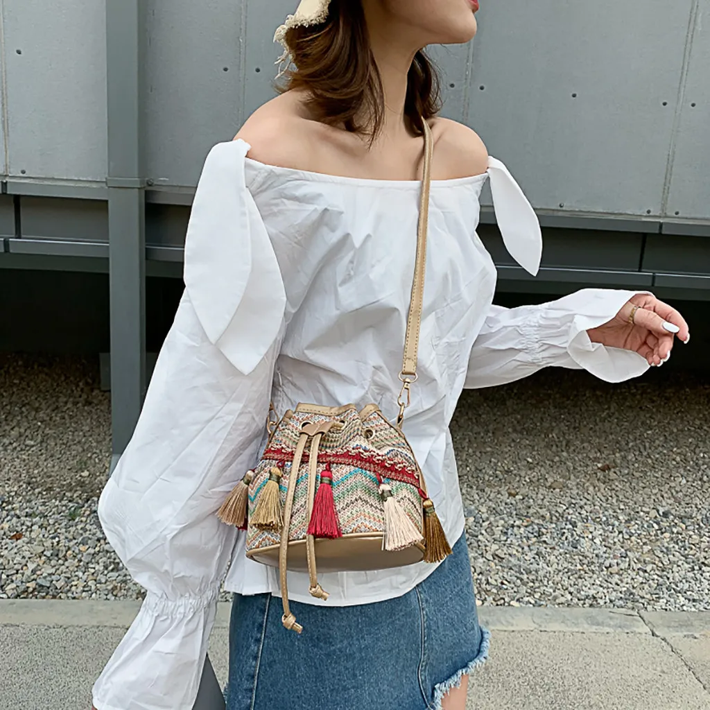Handbags Straw bags for Women 2019 new Joker Crossbody Fashion handbags One Shoulder Drawstring Dumplings packages summer bag
Handbags Straw bags for Women 2019 new Joker Crossbody Fashion handbags One Shoulder Drawstring Dumplings packages summer bag