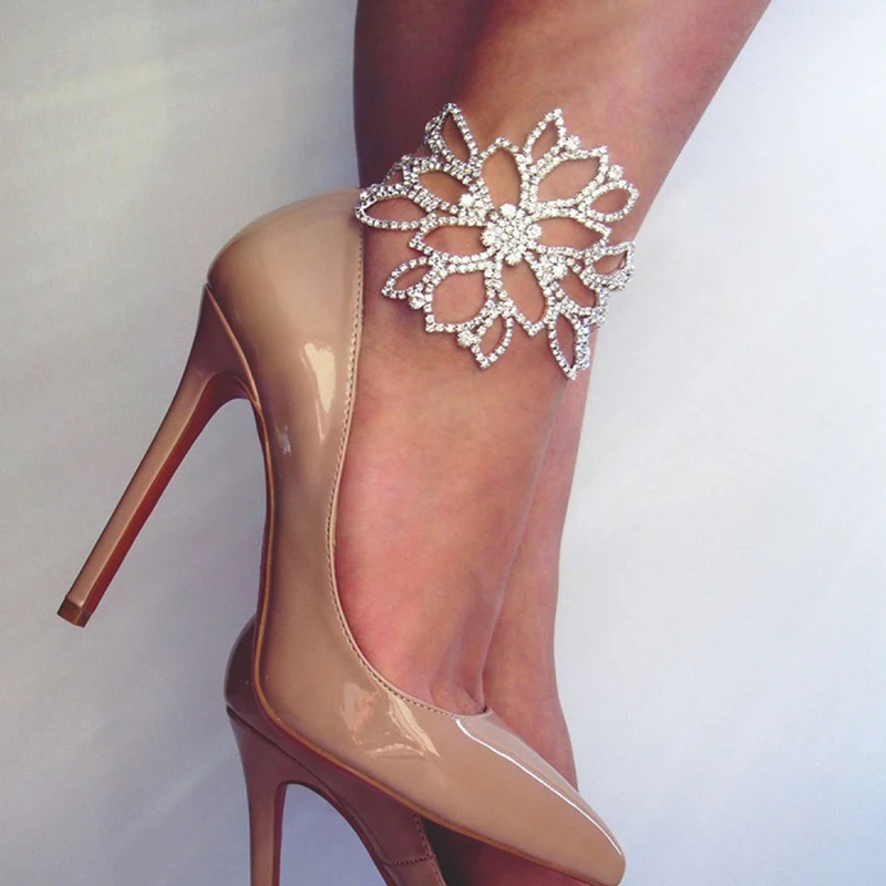 Rhinestone Crystal Hollow Flower Shinning Fashion Female Arm Jewelry Bridal Wedding Wristband Embroidered Bracelet And Anklet
Rhinestone Crystal Hollow Flower Shinning Fashion Female Arm Jewelry Bridal Wedding Wristband Embroidered Bracelet And Anklet