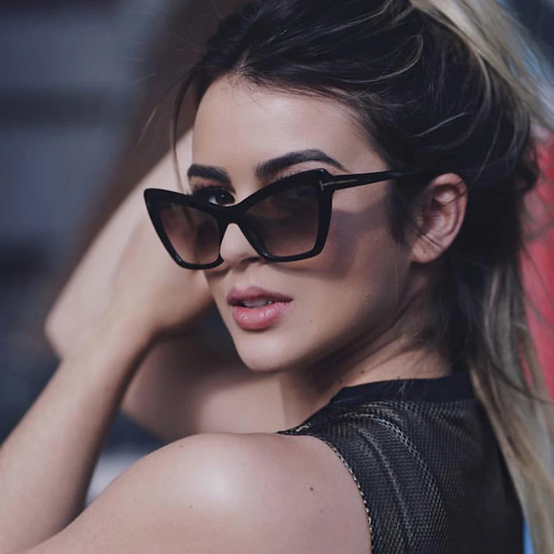 2018 Fashion Sexy Lady Cat Eye Sunglasses Women Luxury Vintage T Frame Gradient Sun Glasses For Female Ladies Chic Shades 1451R
2018 Fashion Sexy Lady Cat Eye Sunglasses Women Luxury Vintage T Frame Gradient Sun Glasses For Female Ladies Chic Shades 1451R