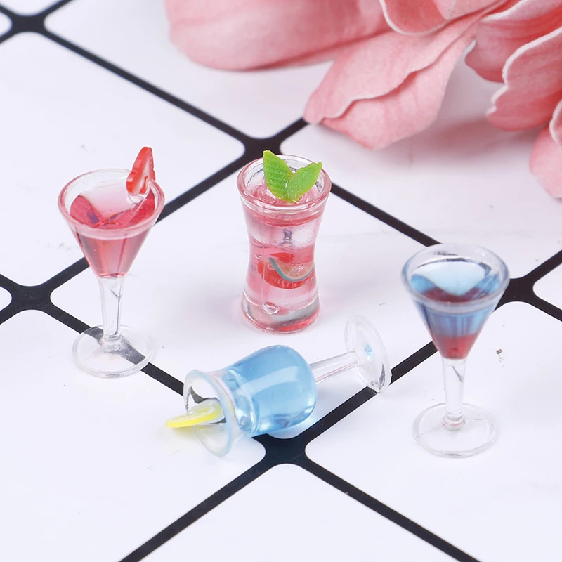 1:12 Doll House Triangle Cocktail Glass Dollhouse Miniature Accessories Colorful Glass Cup Goblet Bar Drinks
1:12 Doll House Triangle Cocktail Glass Dollhouse Miniature Accessories Colorful Glass Cup Goblet Bar Drinks