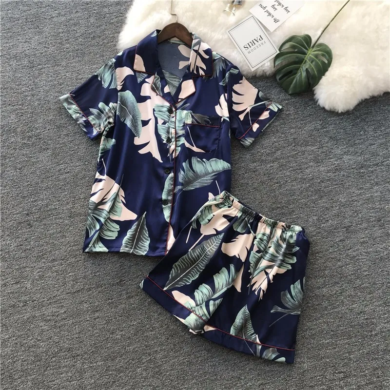 RenYvtil 2018 New Pajamas Print Ladies Luxury Imitation Silk Sleepwear Multi Color Two Paper Sets Nightwear For Women
RenYvtil 2018 New Pajamas Print Ladies Luxury Imitation Silk Sleepwear Multi Color Two Paper Sets Nightwear For Women