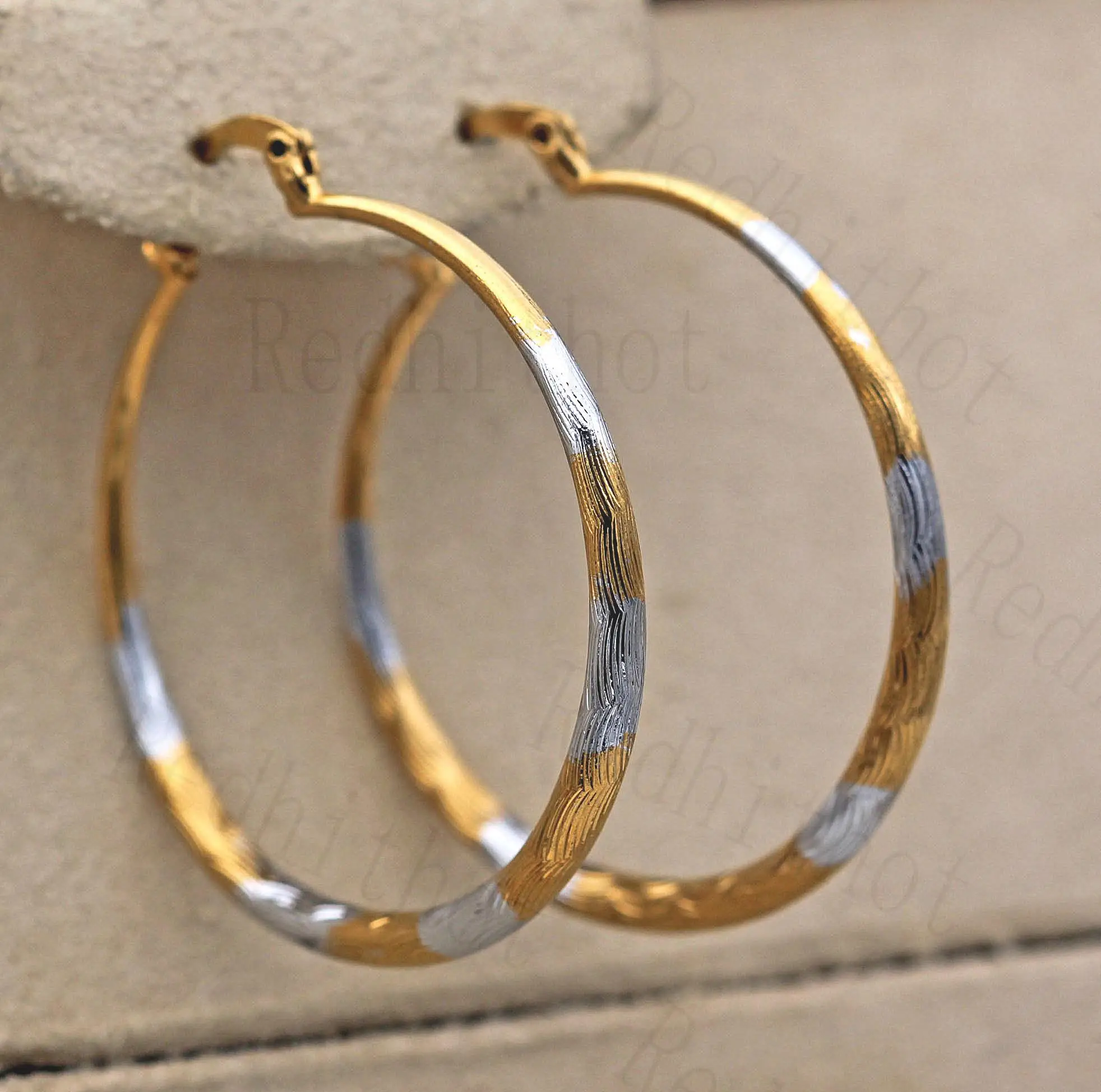 New Arrival Statement Large Hoop Earrings for Women Gold Color Fingerprint Earring Luxury Jewelry for Wedding Anniversary Gift
New Arrival Statement Large Hoop Earrings for Women Gold Color Fingerprint Earring Luxury Jewelry for Wedding Anniversary Gift