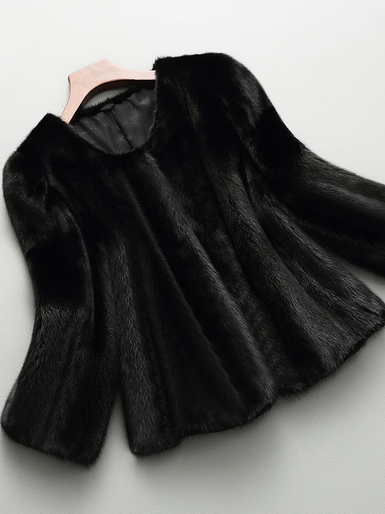 Nerazzurri Winter faux fur jacket women black o neck three quarter fake mink fur coat short plus size furry fluffy jacket 5xl
Nerazzurri Winter faux fur jacket women black o neck three quarter fake mink fur coat short plus size furry fluffy jacket 5xl