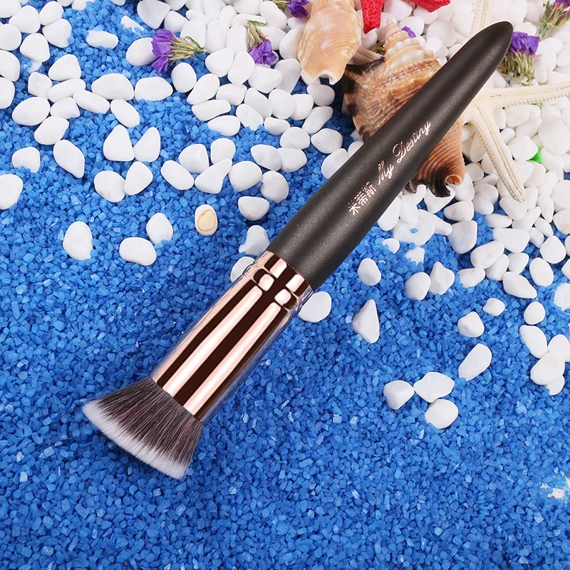 1pcs Eyeshadow Shadow Brush Foundation Blending Make Up Brushes pincel maquiagem Magic wand European Restoration Wooden handle
1pcs Eyeshadow Shadow Brush Foundation Blending Make Up Brushes pincel maquiagem Magic wand European Restoration Wooden handle